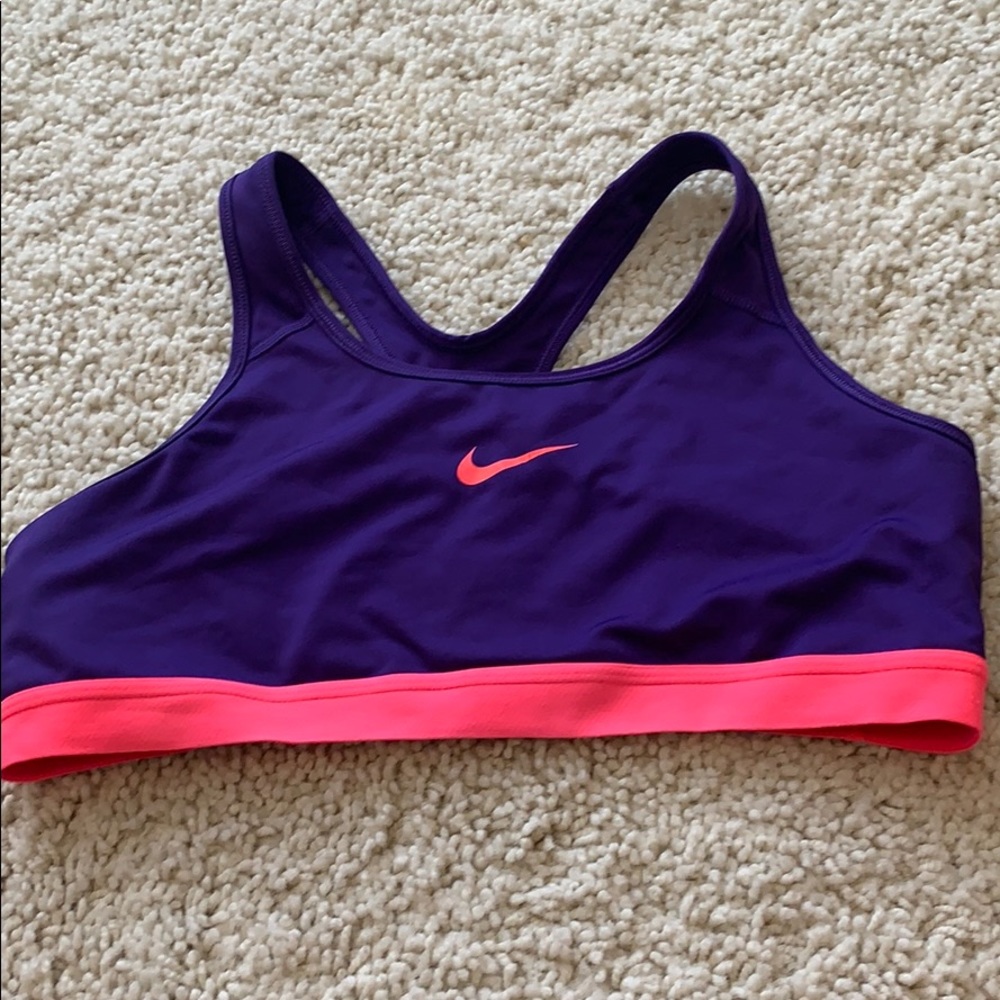 Sports bra
